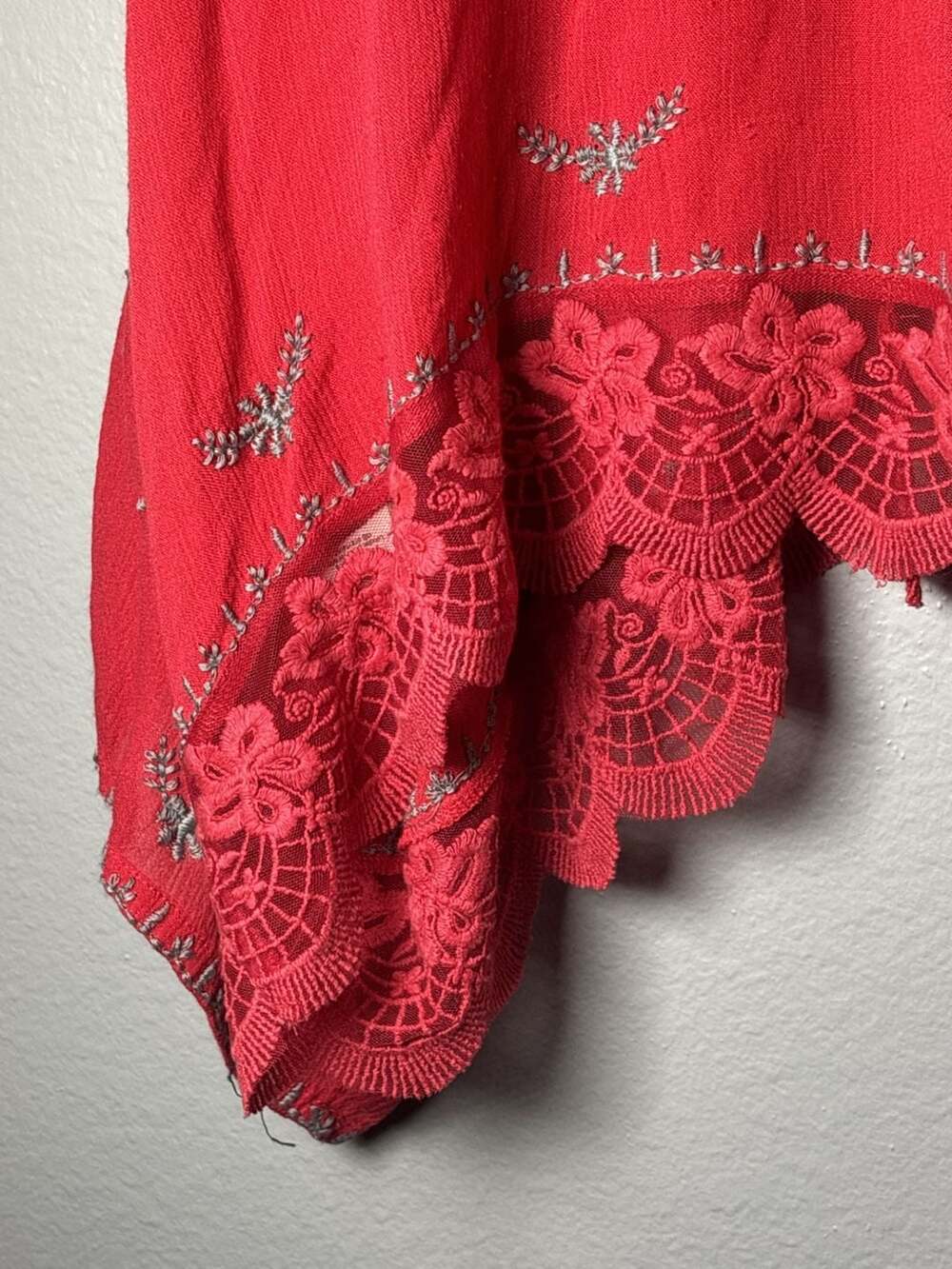 Free People Boho Embroidered Kimono Jacket with Lace Hem Size L - Picture 11 of 13
